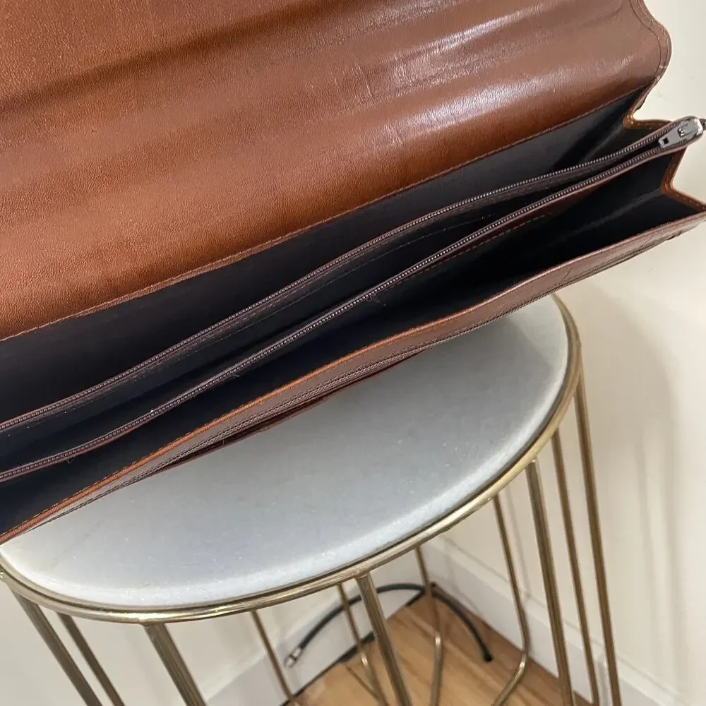 VTG Cognac Brown Leather Briefcase Attaché Case Trifold Wall Street Finance Bro